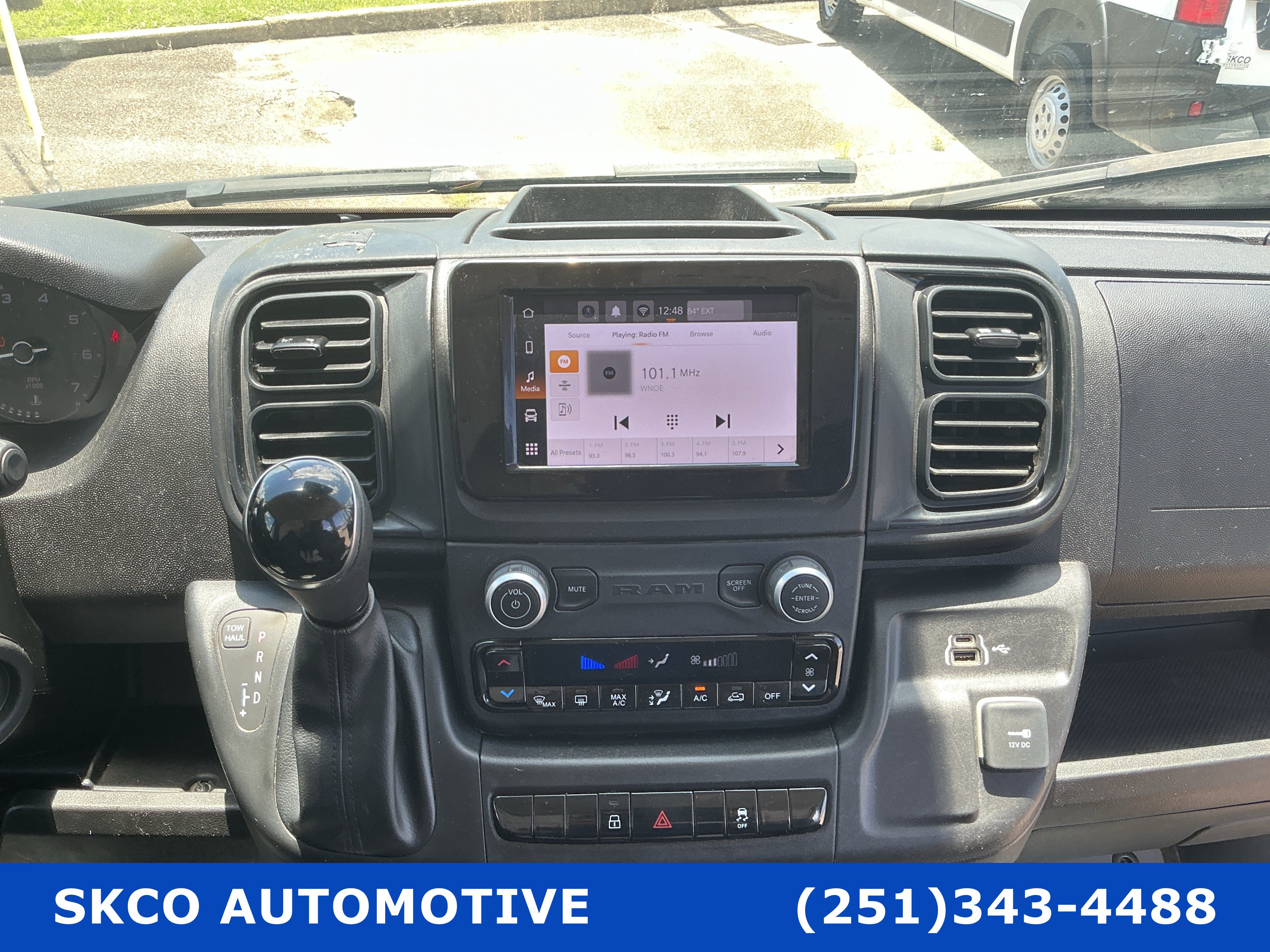 Used 2024 RAM ProMaster 2500 w/ Convenience Group FWD image 16