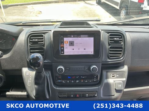 Used 2024 RAM ProMaster 2500 w/ Convenience Group FWD image 16