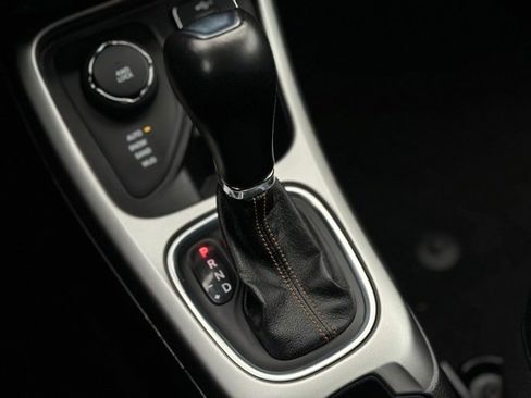 Used 2020 Jeep Compass Latitude image 12