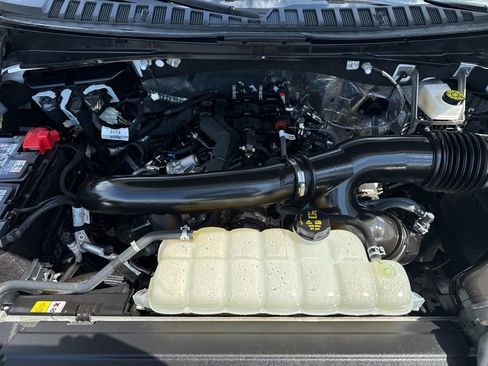 Used 2025 Ford Expedition Max Platinum AWD/4WD image 35