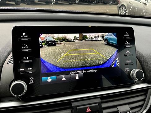 Used 2022 Honda Accord Sport image 22