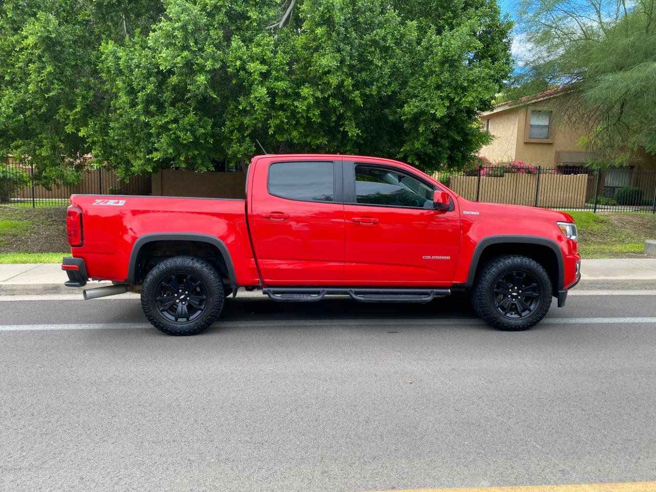 Used 2017 Chevrolet Colorado Z71 AWD/4WD image 6