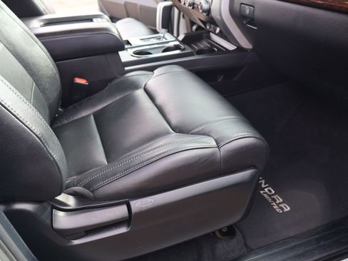 Used 2015 Toyota Tundra Limited w/ Limited Premium Package image 33