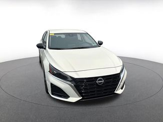 Used 2025 Nissan Altima 2.5 SV FWD video 2