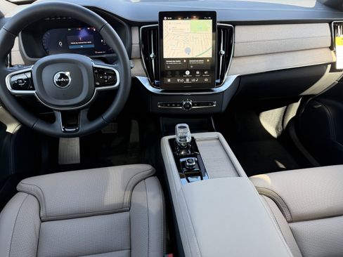 New 2026 Volvo XC90 B6 Ultra w/ Protection Package AWD/4WD image 14