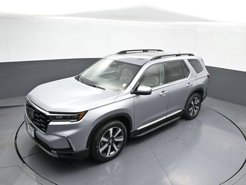 Certified 2023 Honda Pilot Touring image 36