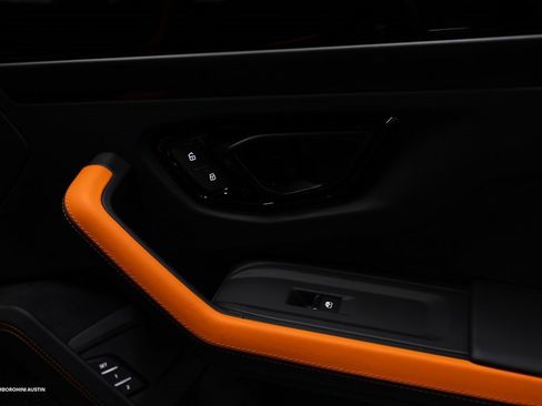 New 2025 Lamborghini Urus SE image 48