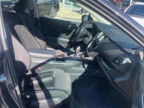 Used 2022 Subaru Outback Premium image 18