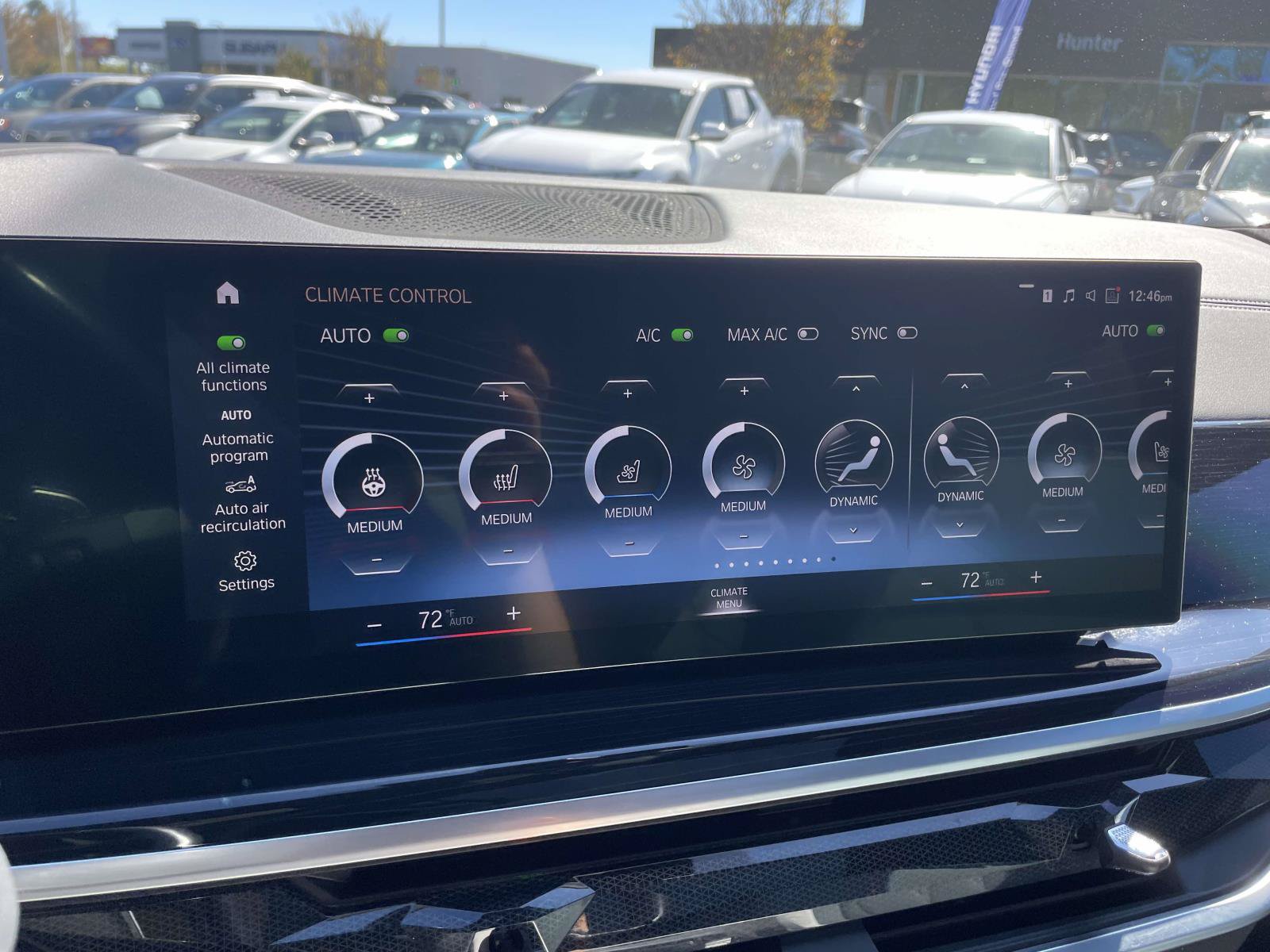 Used 2023 BMW X7 xDrive40i w/ M Sport Package AWD/4WD image 19