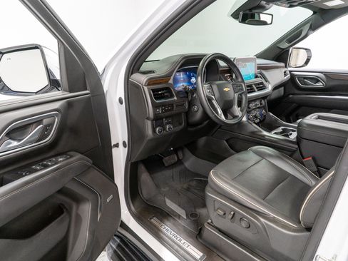 Used 2023 Chevrolet Tahoe Premier RWD image 12