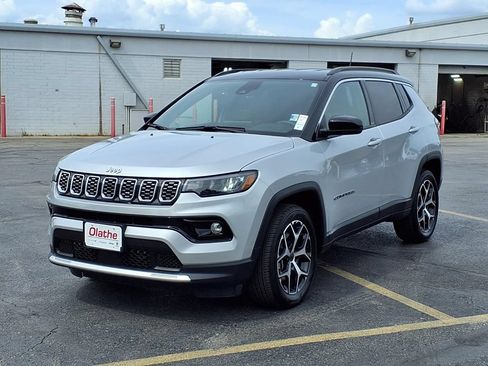 Certified 2025 Jeep Compass Limited AWD/4WD image 2