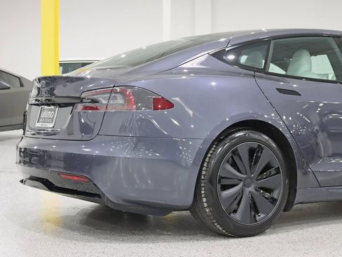 Used 2022 Tesla Model S image 10