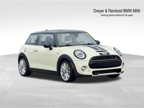 Used 2019 MINI Cooper S w/ Premium Package image 1