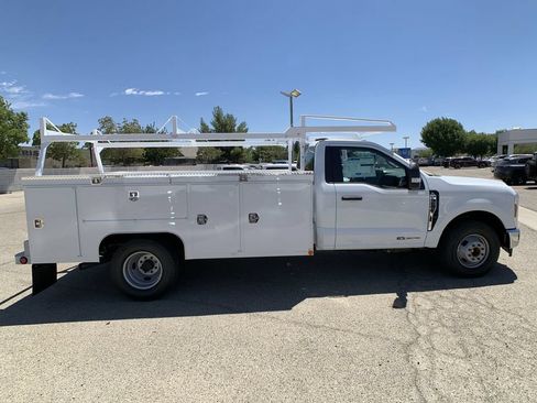 New 2025 Ford F350 XL w/ XL Chrome Package RWD image 36