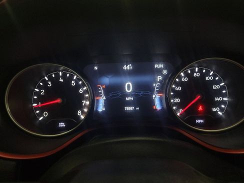 Used 2019 Jeep Compass Trailhawk w/ Cold Weather Group image 23