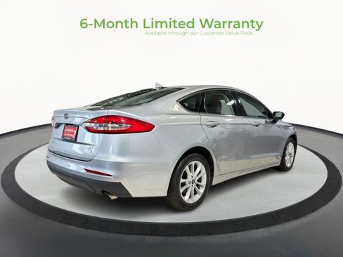 Used 2020 Ford Fusion SE image 7