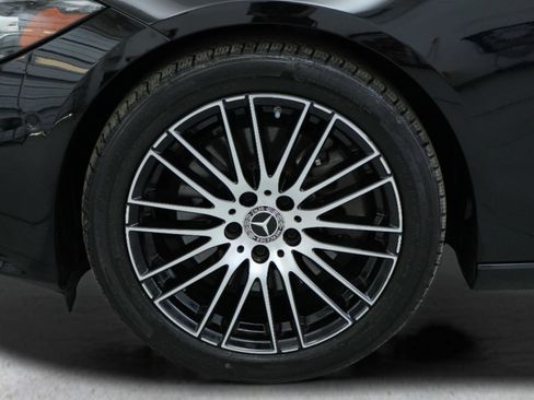 Used 2025 Mercedes-Benz C 300 4MATIC Sedan image 9