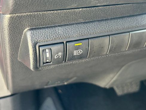 Certified 2025 Toyota Corolla LE FWD image 23