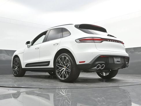 New 2026 Porsche Macan AWD/4WD image 37