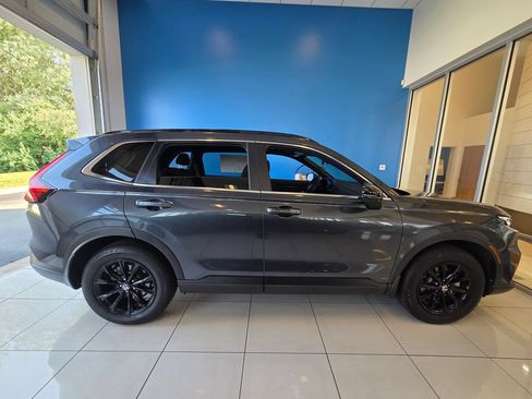 Certified 2025 Honda CR-V Sport image 5