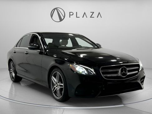 Used 2019 Mercedes-Benz E 300 4MATIC image 7