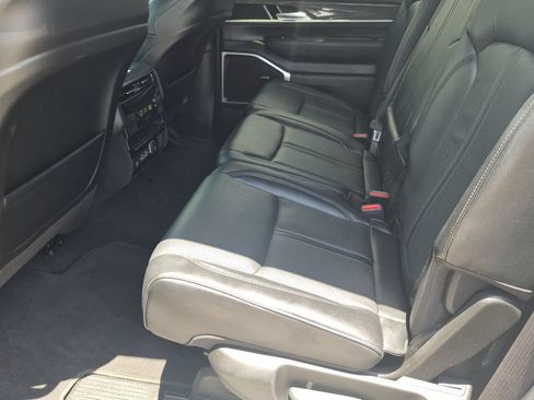 Used 2022 Jeep Wagoneer Series II RWD image 12