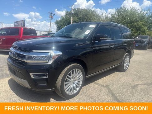 Used 2024 Ford Expedition Limited RWD image 5