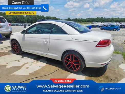 Used 2013 Volkswagen Eos Komfort FWD image 3
