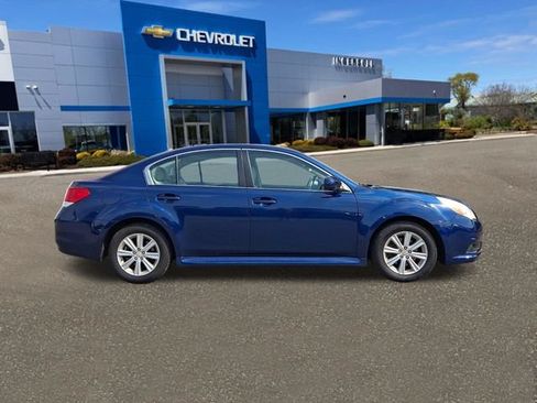 Used 2010 Subaru Legacy 2.5i Premium AWD/4WD image 26