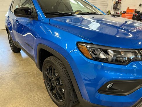 New 2026 Jeep Compass Latitude image 3