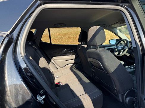 Used 2022 GMC Terrain SLE w/ Driver Convenience Package image 10