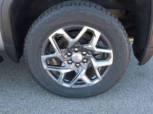 New 2026 GMC Sierra 1500 SLT w/ SLT Premium Plus Package image 21