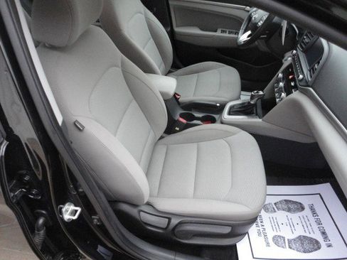 Used 2019 Hyundai Elantra Value Edition image 18