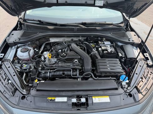 Used 2025 Volkswagen Jetta SE FWD image 22