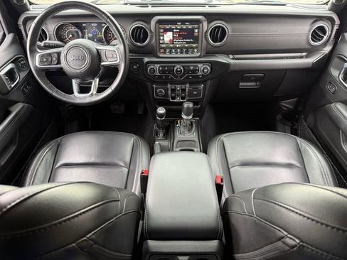 Used 2022 Jeep Gladiator Overland w/ Popular Equipment Package AWD/4WD image 11