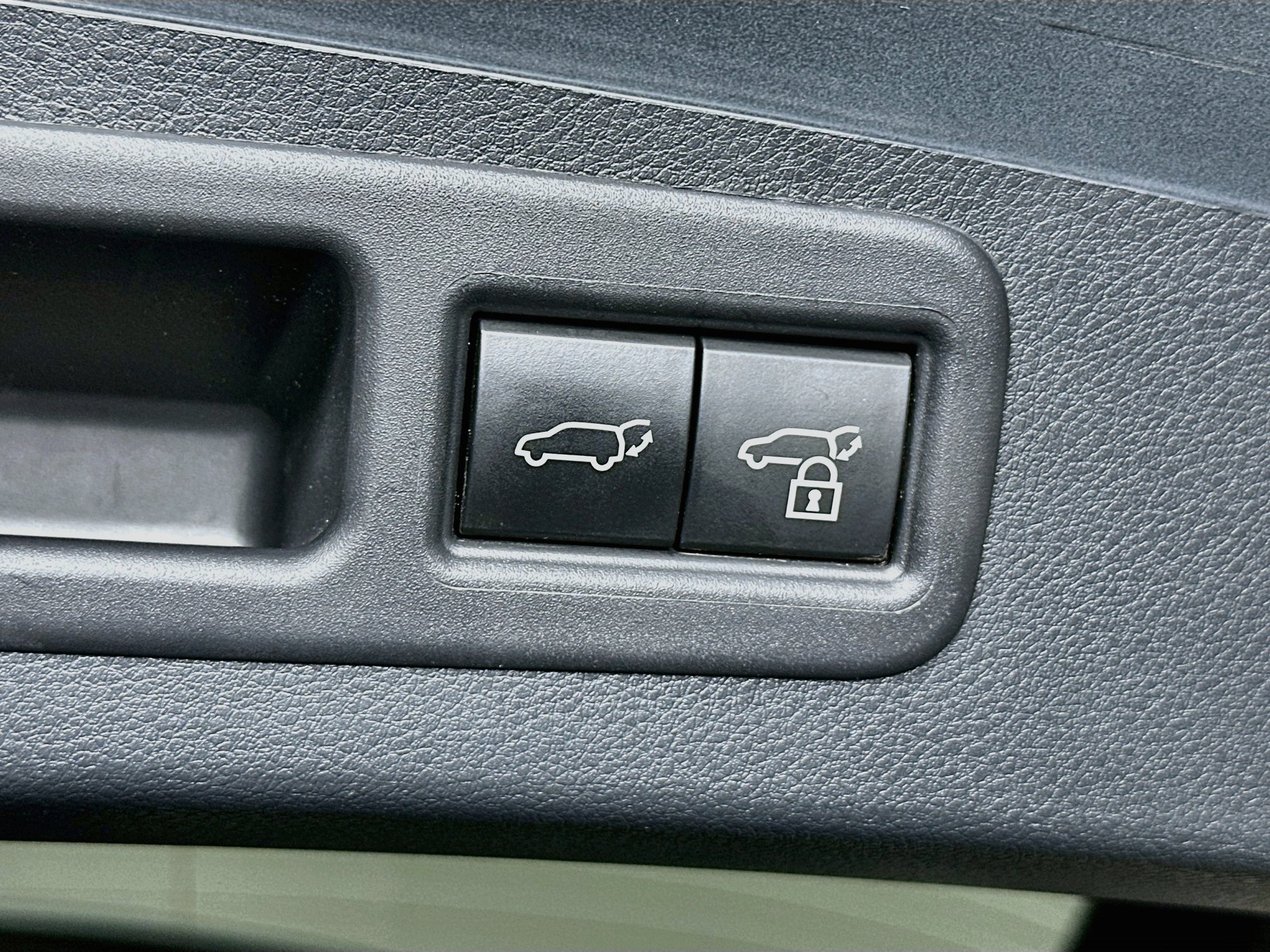 Used 2024 Lexus RX 350 Premium w/ Convenience Package FWD image 29
