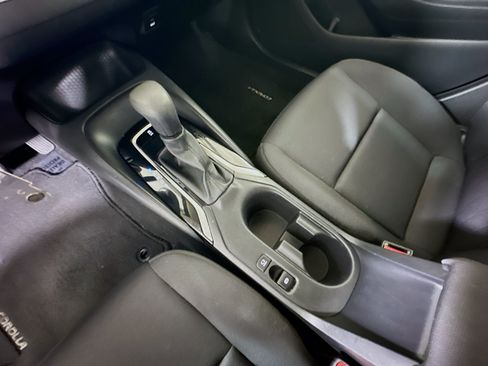 Used 2023 Toyota Corolla LE FWD image 21