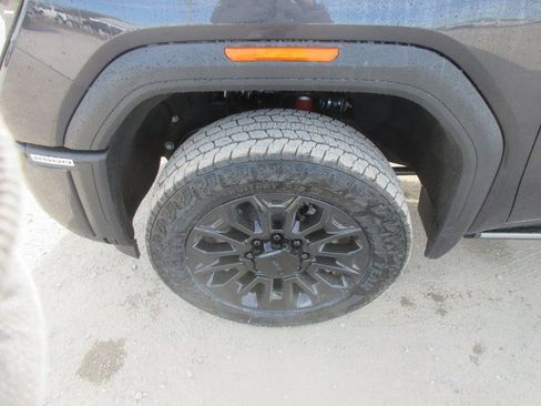 New 2026 GMC Sierra 2500 Denali Ultimate image 13