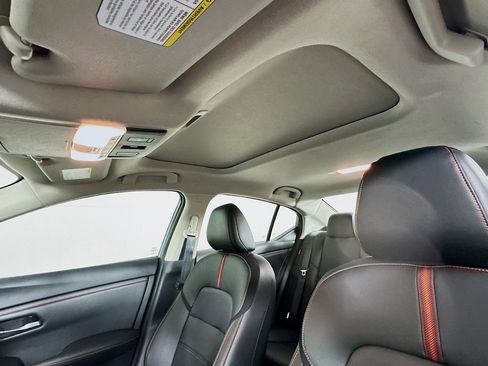 Used 2024 Nissan Sentra SR w/ SR Premium Package image 29