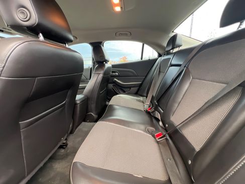 Used 2014 Chevrolet Malibu LT image 23