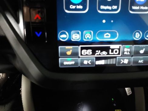 Used 2026 Subaru Forester Premium AWD/4WD image 25