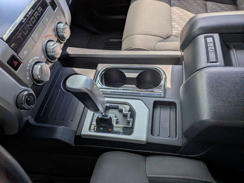 Used 2018 Toyota Tundra SR5 w/ SR5 Upgrade Package AWD/4WD image 14