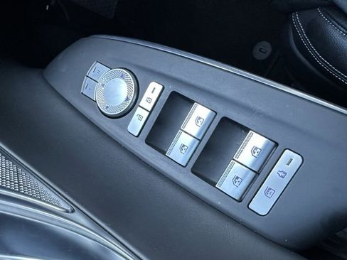 Used 2025 Genesis GV70 2.5T image 18