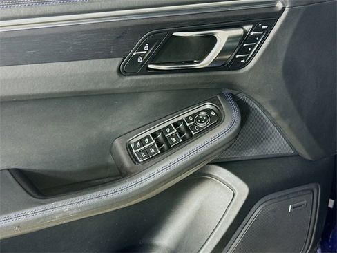 Used 2022 Porsche Macan GTS image 20