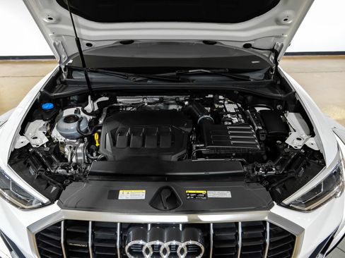 Used 2024 Audi Q3 2.0T Premium w/ Convenience Package image 51