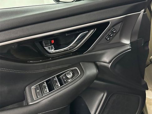 Used 2023 Subaru Outback Limited image 9