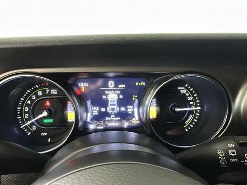 Used 2023 Jeep Wrangler Unlimited w/ Cold Weather Group AWD/4WD image 17