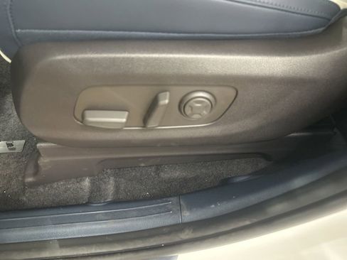 New 2026 Kia Carnival EX image 10