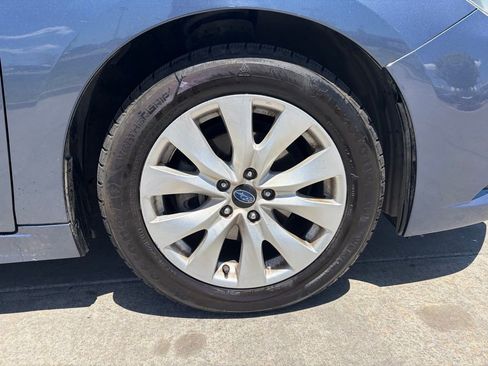 Used 2017 Subaru Legacy 2.5i Premium AWD/4WD image 10
