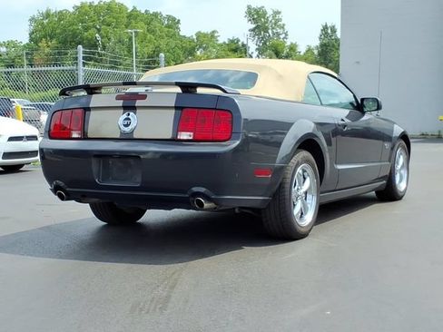 Used 2007 Ford Mustang GT RWD image 4